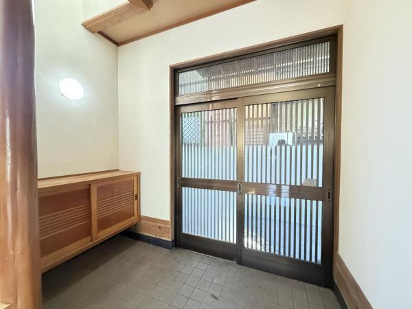 横須賀市富士見町３丁目 中古戸建 玄関