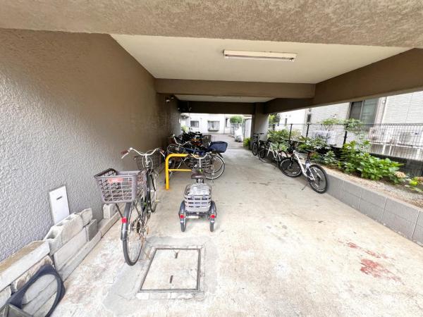 セザール第二厚木 駐輪場