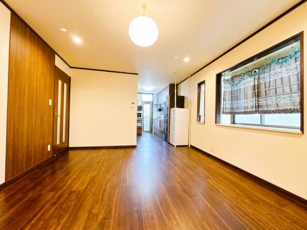 秦野市北矢名 中古戸建 リビングダイニング