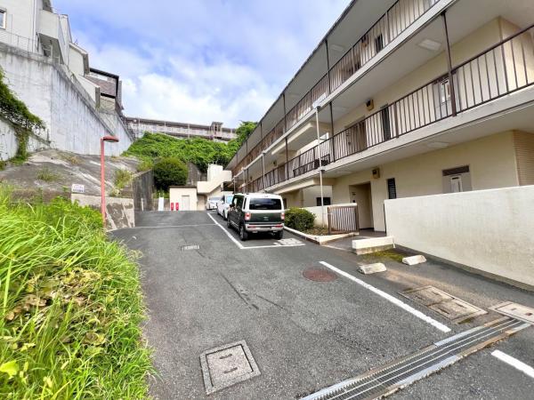 エクステさがみ野 敷地内駐車場