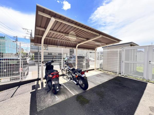 シーズガーデン大和 駐輪場