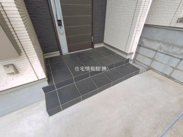 横浜市青葉区田奈町 