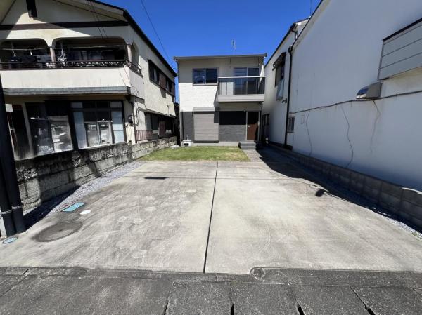 宇都宮市八千代２丁目 中古戸建 駐車場