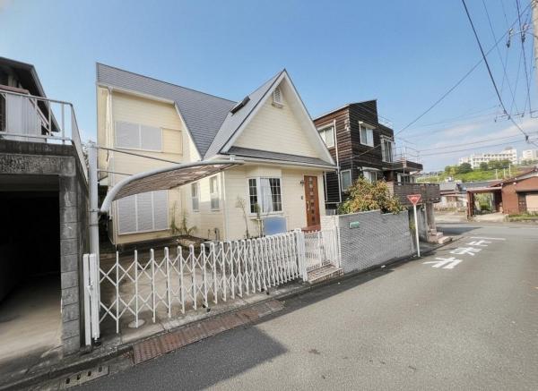 中古戸建 神奈川県中郡二宮町百合が丘３丁目 JR東海道本線(東京〜熱海)二宮駅 2,599万円