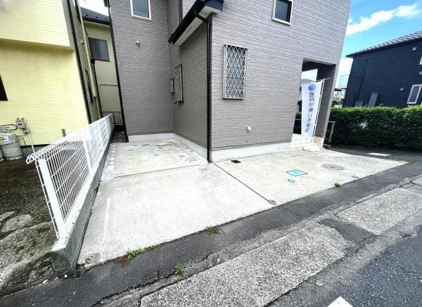 茅ヶ崎市西久保 中古戸建 駐車場