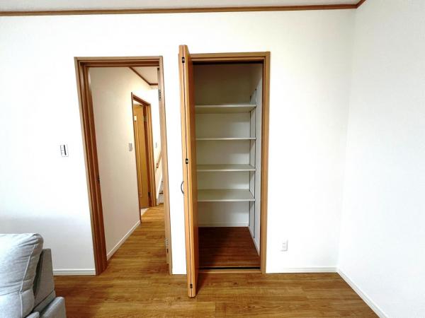 茅ヶ崎市西久保 中古戸建 収納