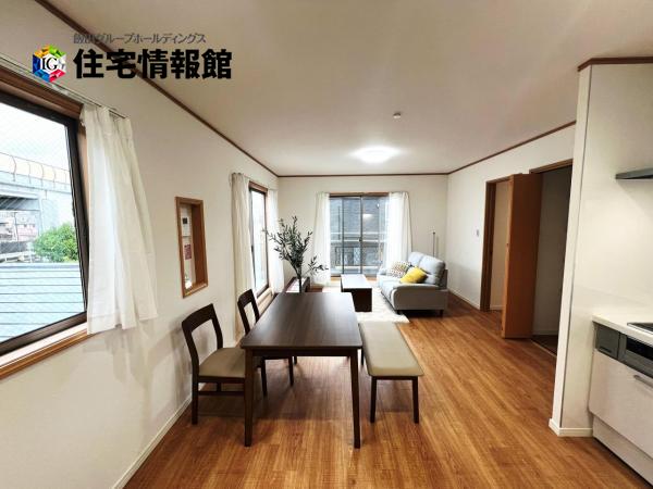 茅ヶ崎市西久保 中古戸建 リビングダイニング
