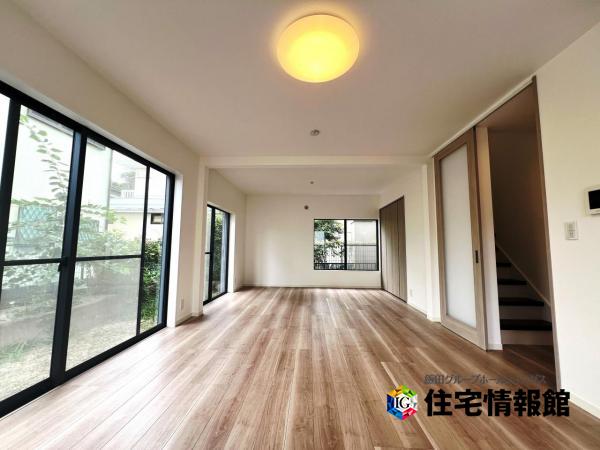 藤沢市本藤沢三丁目 リビングダイニング