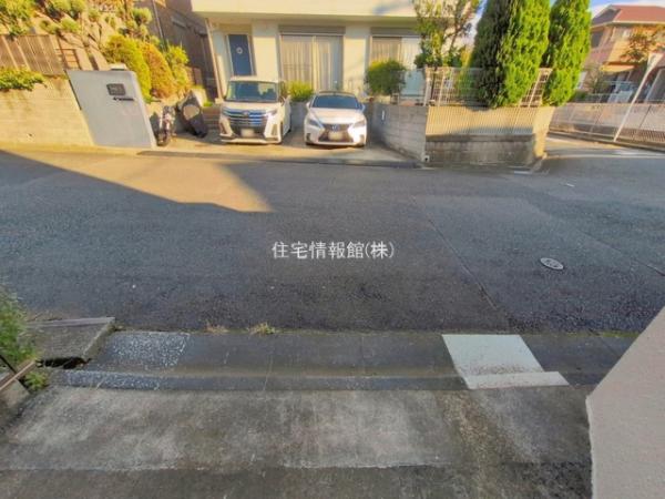 藤沢市本藤沢三丁目 