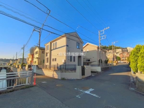 藤沢市本藤沢三丁目 
