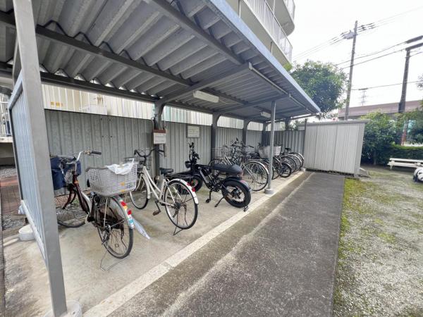 川越スカイハイツ 駐輪場