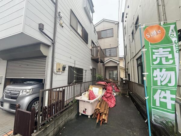 横浜市瀬谷区南台２丁目 中古戸建 駐車場