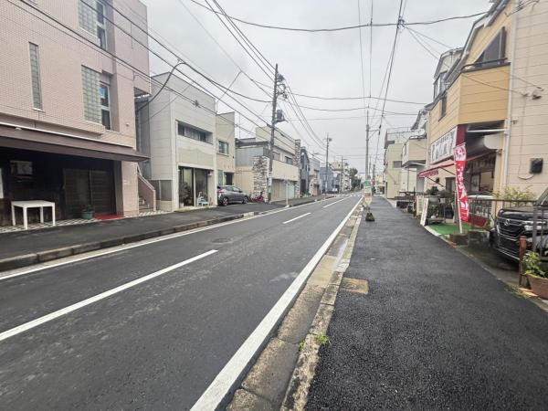 横浜市瀬谷区南台２丁目 中古戸建 前面道路含む現地写真