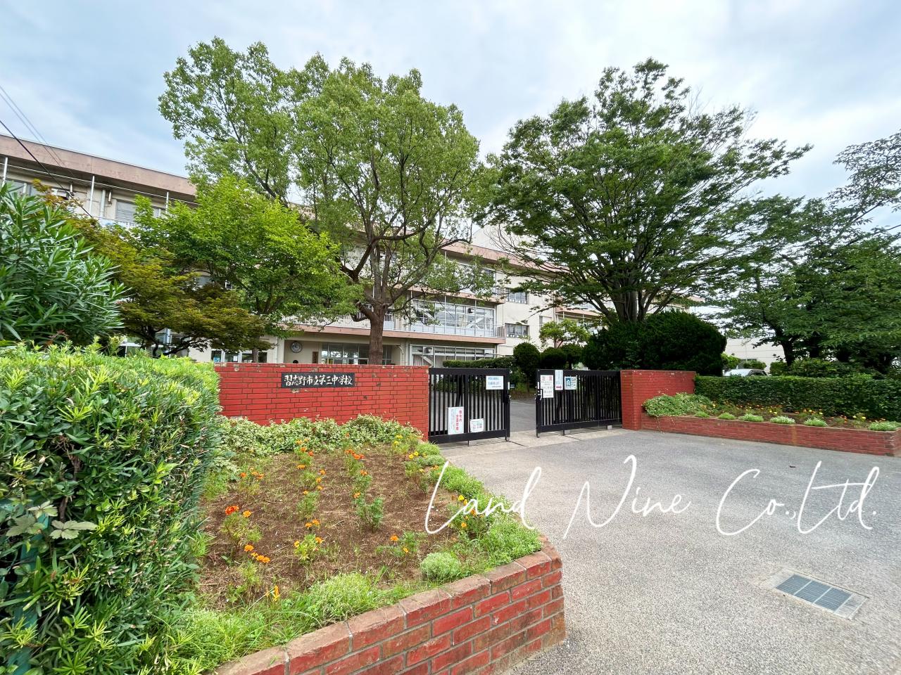 習志野市立第三中学校