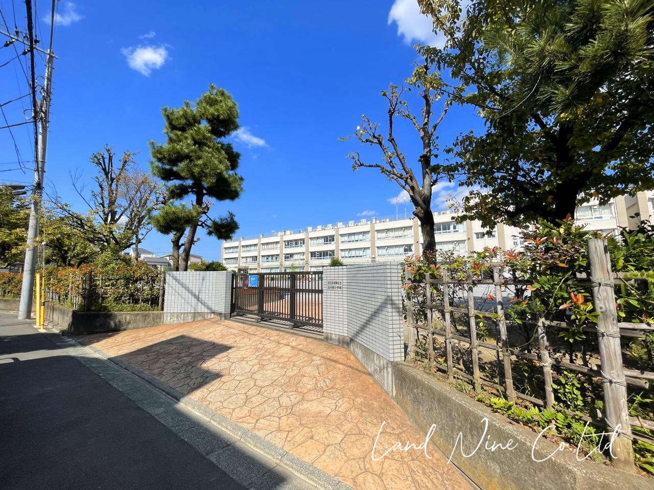 葛飾区立上小松小学校