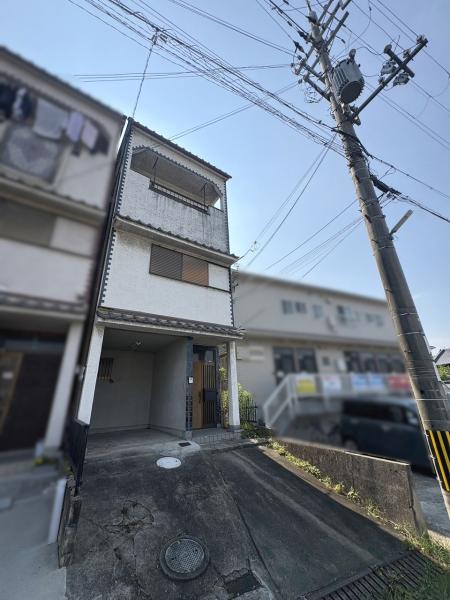 中古戸建 大和郡山市西田中町571-9 JR関西本線大和小泉駅 450万円