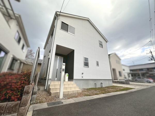 中古戸建 奈良市古市町 JR桜井線京終駅 2,368万円