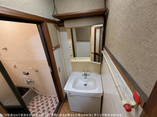中古戸建 寝屋川市高宮1丁目4-18 京阪本線寝屋川市駅 630万円