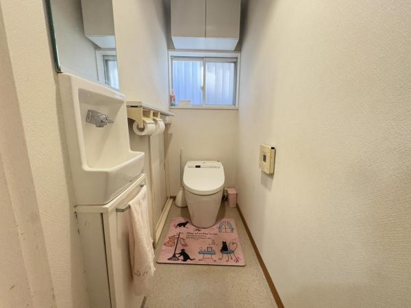 川越市古市場　中古戸建 トイレ