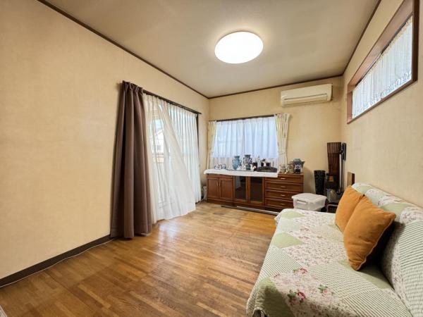 川越市大字今福　中古戸建 洋室