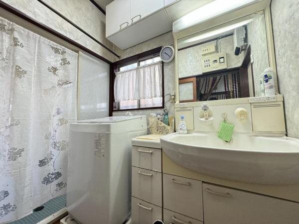 川越市大字今福　中古戸建 洗面化粧台