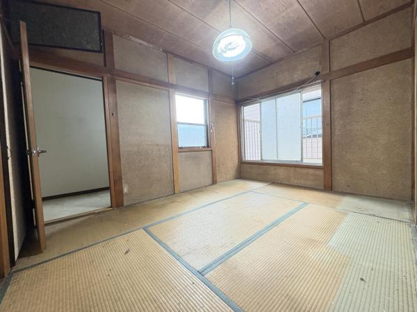 ■三面接道の角地の好立地 和室