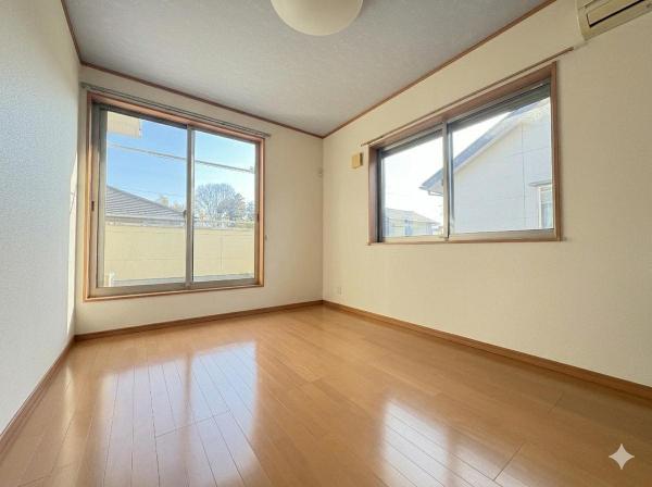 川越市大字笠幡　中古戸建 洋室