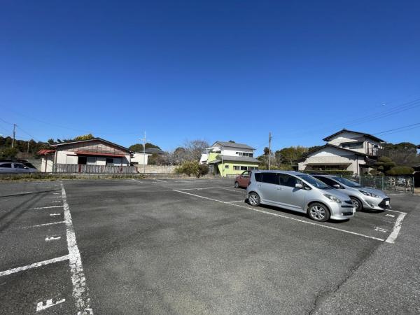 千葉県いすみ市岬町長者　中古戸建 駐車場
