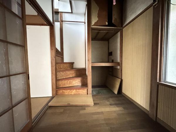 神奈川県川崎市川崎区小田　中古戸建 収納