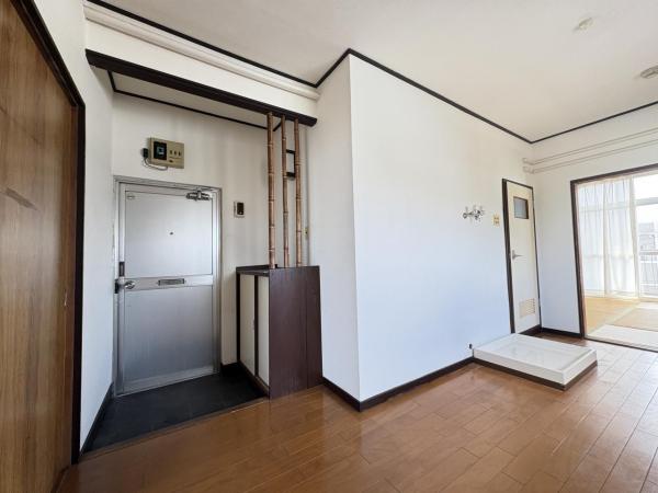 川越三浦マンション 玄関