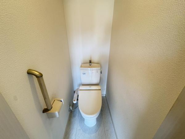 川越市今福　中古戸建　 トイレ