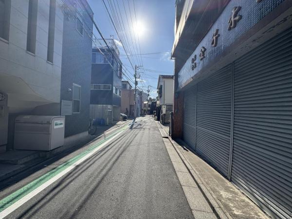 荒川区町屋3丁目 土地 前面道路含む現地写真