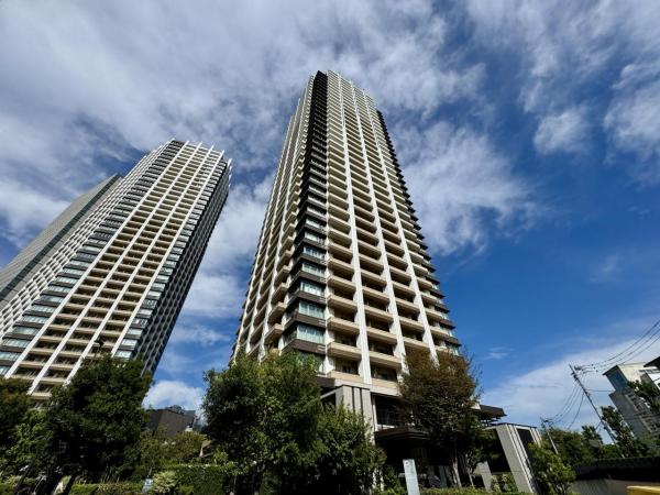 中古マンション 品川区上大崎３丁目1-30 JR山手線目黒駅 2億980万円