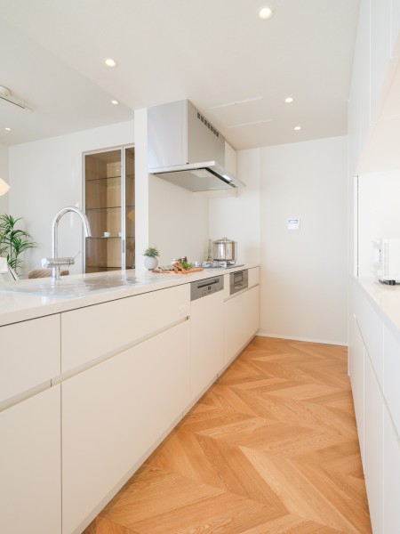 中古マンション 新宿区内藤町 丸の内線新宿御苑前駅 3億9,990万円