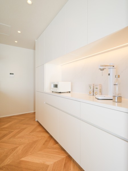 中古マンション 新宿区内藤町 丸の内線新宿御苑前駅 3億9,990万円