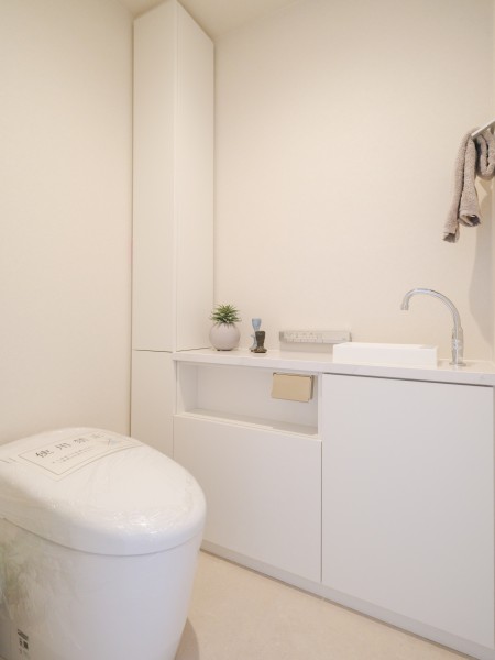 中古マンション 新宿区内藤町 丸の内線新宿御苑前駅 3億9,990万円