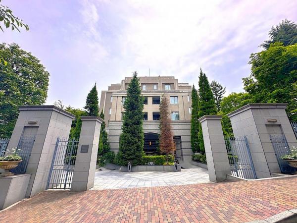 中古マンション 港区西麻布４丁目13-23 日比谷線広尾駅 12億8,000万円