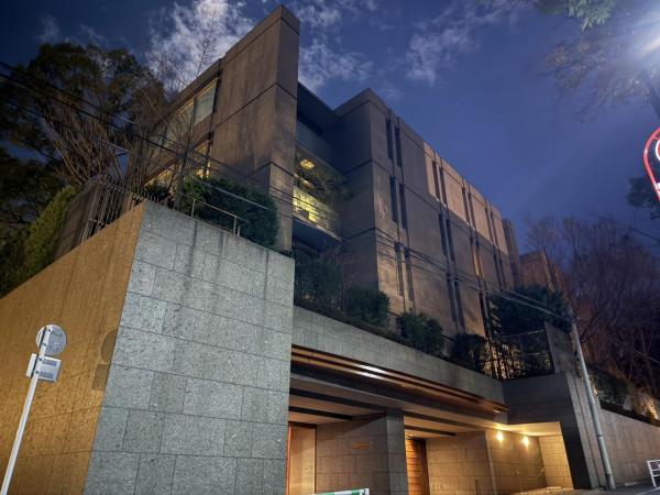 中古マンション 渋谷区南平台町9-18 JR山手線渋谷駅 13億8,000万円