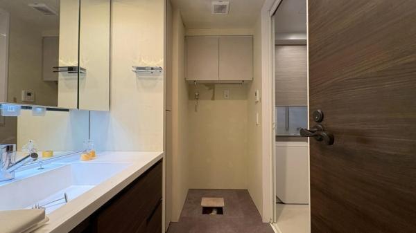 中古マンション 台東区蔵前4丁目19-2 都営大江戸線蔵前駅 1億7,800万円