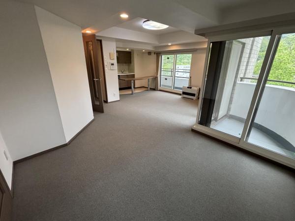 ライオンズマンション札幌定山渓弐番館 リビング 