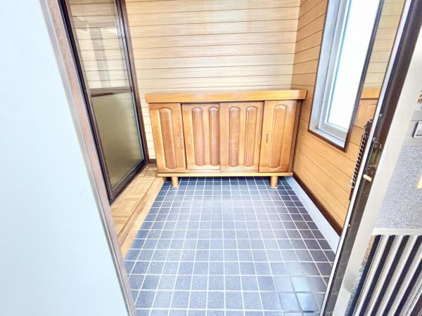 南沢２条３丁目 玄関 