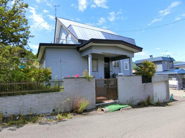 中古戸建 北海道札幌市南区藤野六条9丁目7-5 札幌市南北線真駒内駅 480万円