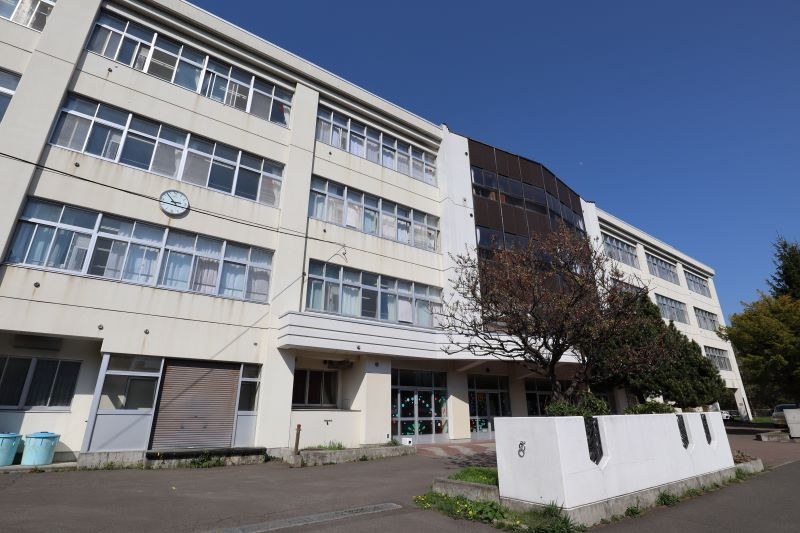 中の島中学校