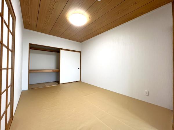 グラン・ドムール西岡 和室