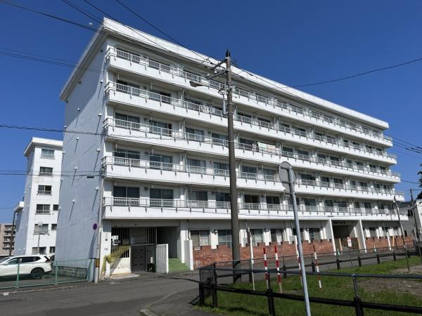 中古マンション 苫小牧市新中野町２丁目19-8 JR室蘭本線苫小牧駅 280万円