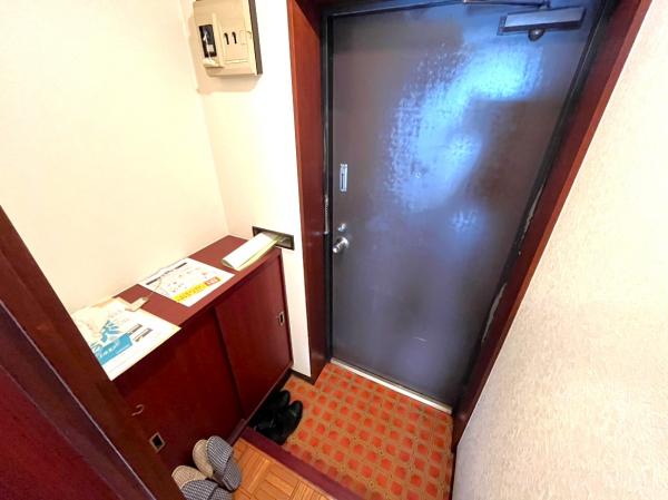 プレジデントハイム 玄関 