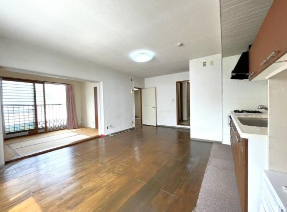 レジデンス月寒 リビングダイニング