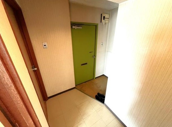 平岸リバーサイドハイム 玄関 