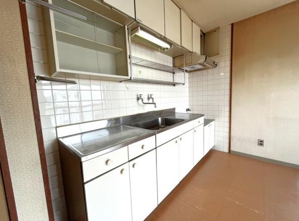 平岸リバーサイドハイム キッチン 