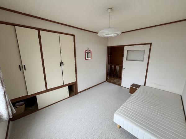 大成町2丁目6-15 洋室